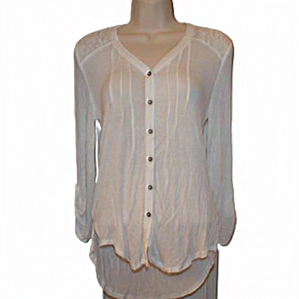 Eyeshadow Button Front Lace Shoulder Top White XS